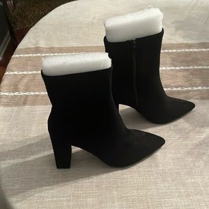 Women’s Suede booties
